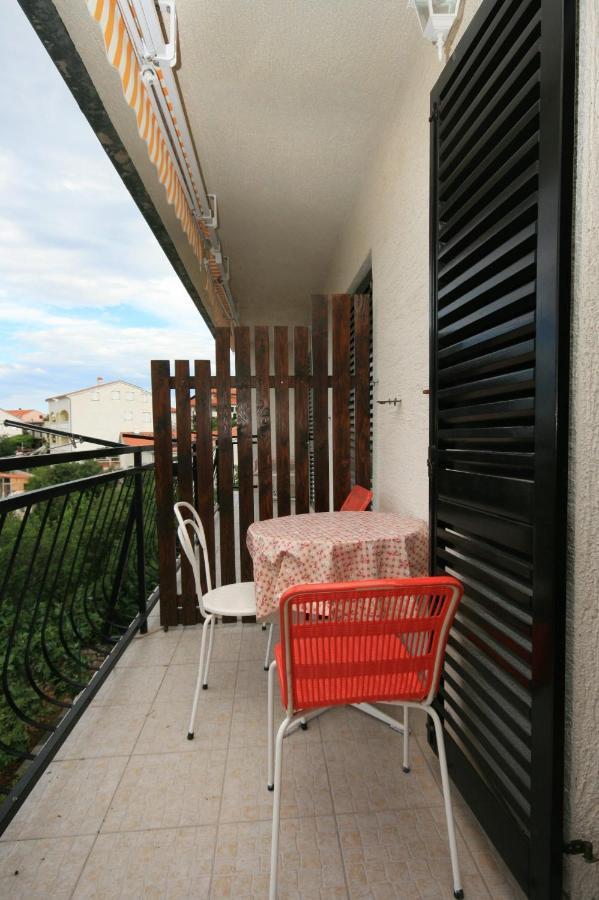 Apartments With A Parking Space Novi Vinodolski - 5514 Exterior photo